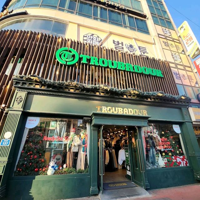 Hongdae (弘大)