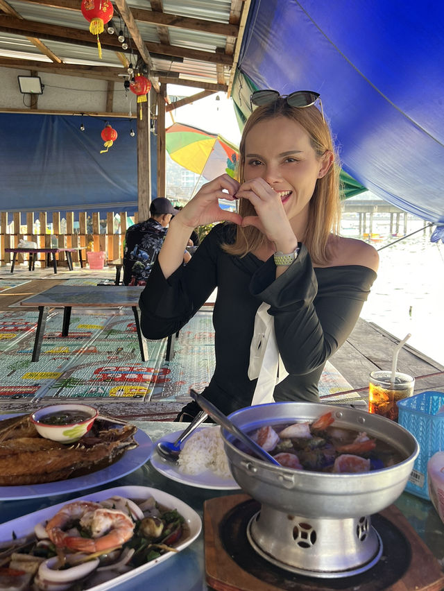 “ร้านลับ” ศรีราชา