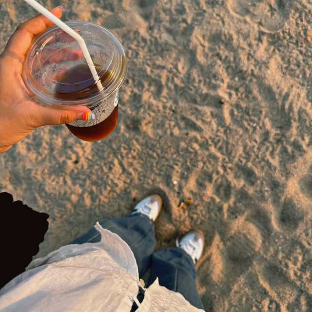 หาดแหลมเจริญ - ระยอง