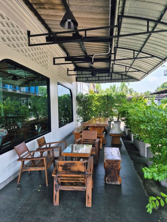 UnLocated. Home Cafe @ Satun