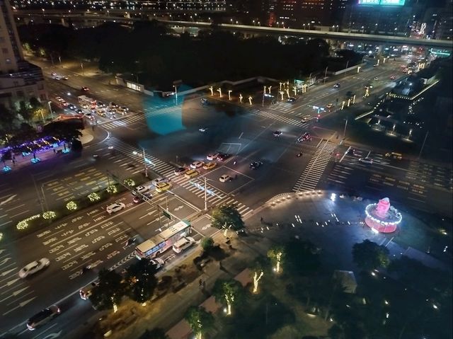 住好住滿24小時，擁有百萬夜景的台北科技潮飯店