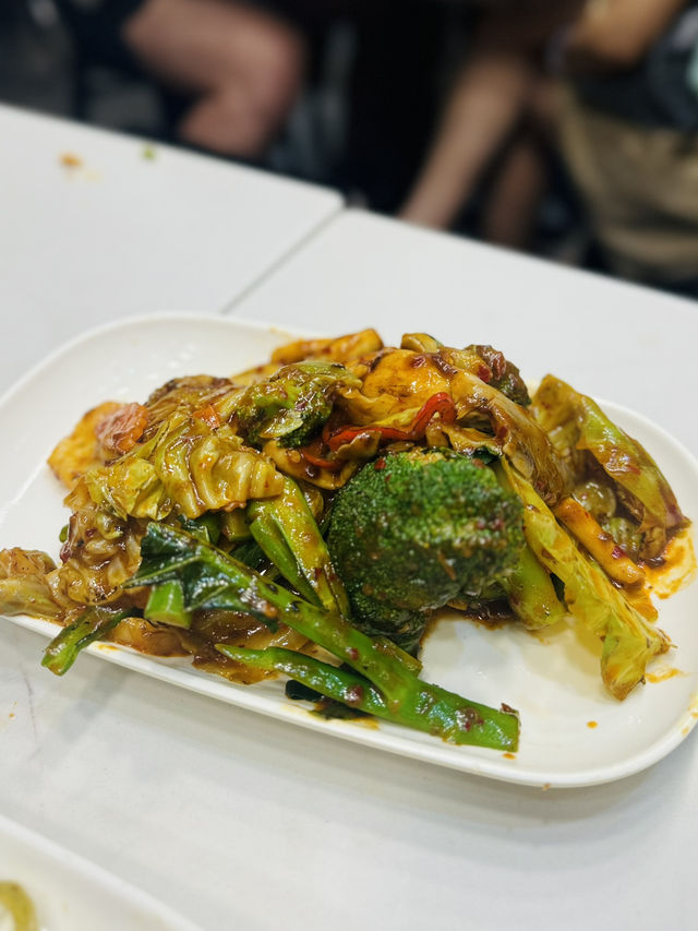 旺角鬧市間圪立不倒泰菜小館🇹🇭