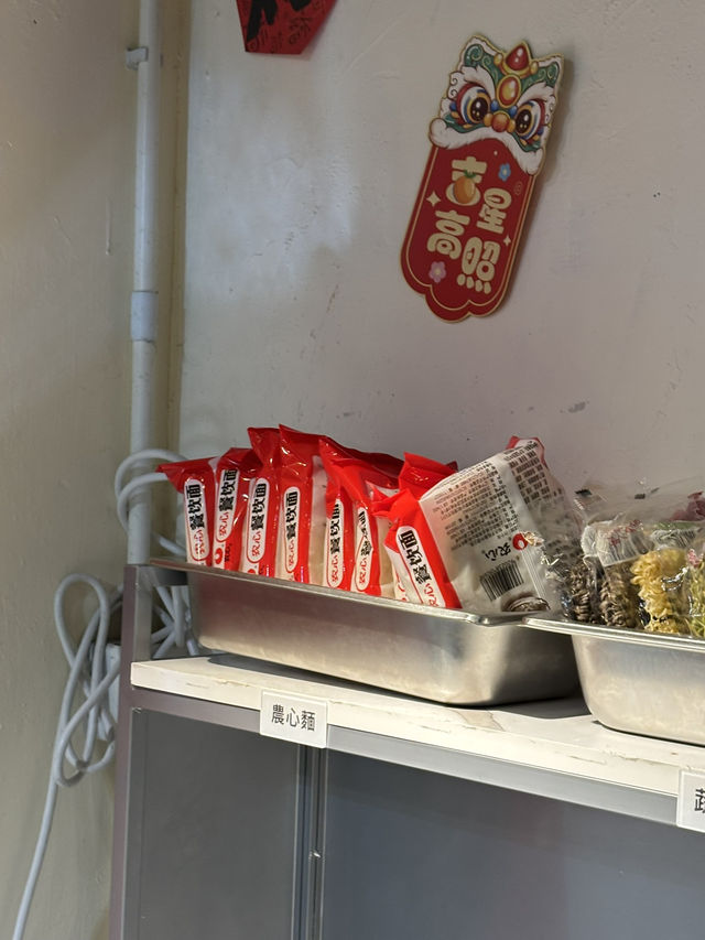 抵食到爆嘅10餸飯放題😹仲有雞煲放題🇭🇰🇭🇰
