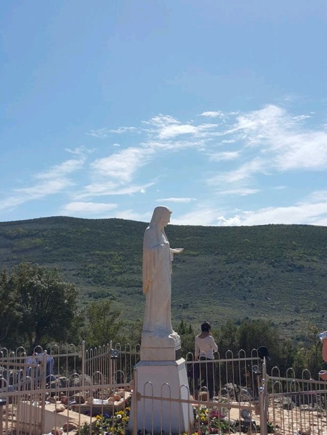 메주고리예 성모상