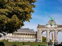 【緑と文化の融合】サンカントネール公園（Parc du Cinquantenaire）🌳🖼️