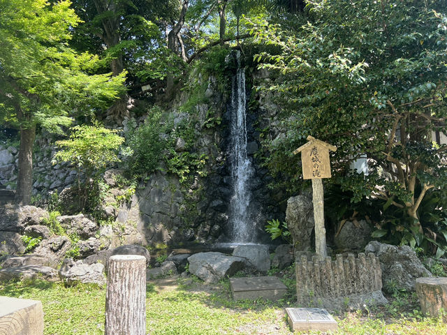 【麋城の滝】