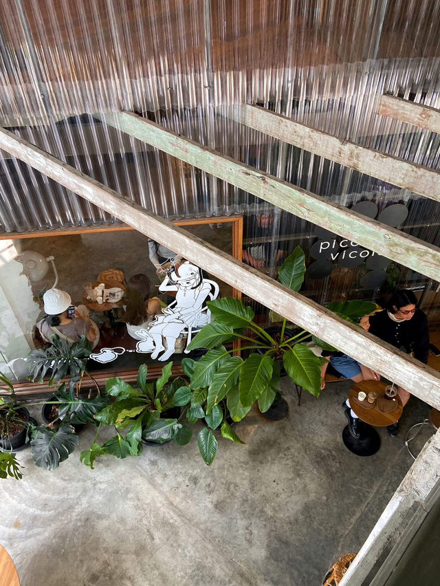 A Hidden Thai-Style Riverside cafe