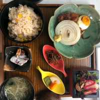 A place for desserts and chit chat