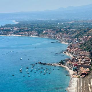 🌊✨ Isola Bella: A Spring Paradise in Taormina’s Embrace! 🌿🏝️