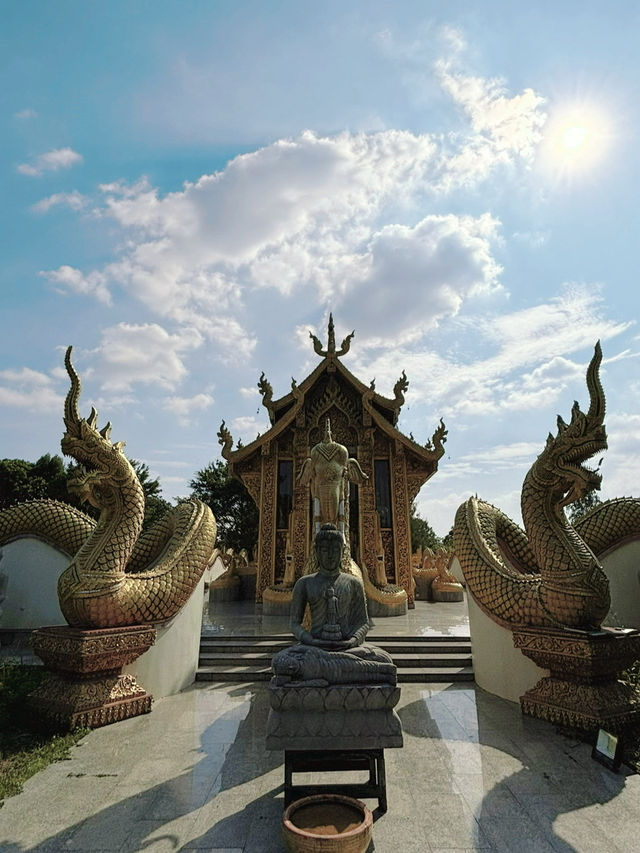 วัดป่าอุโบสถสีทองสวยๆที่เทพสถิต ชัยภูมิ