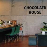 The Ark Thailand : Cafe & Co-working space