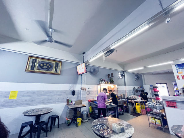 Slurp-Worthy Stories: Discovering Mama Noodle Cafe in Ipoh