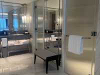 Crazy rich asian experience in Macau! Londoner Grand rooms feature a massage chair!