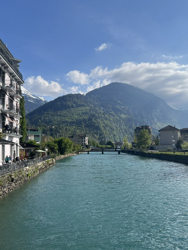 【🇨🇭瑞士自駕一天全搞定攻略】盧塞恩→因特拉肯→格林德瓦：美景比坐少女峰火車更壯觀！🚗🏔️  