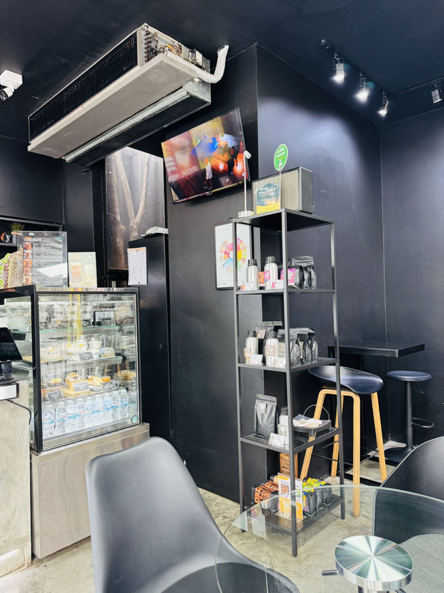 โกโก้เข้มเต็มสิบ! ต้องมาลองที่ Underblack ทาว์นอิน