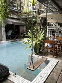 Kafe Kleptokrat with Stunning Swimming Pool and Greenery