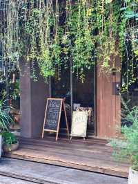 รีวิว “ใต้บ้าน” คาเฟ่โฮมมี่ย่านหัวลำโพง