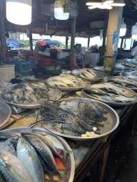 ตลาดหาดสะกอม