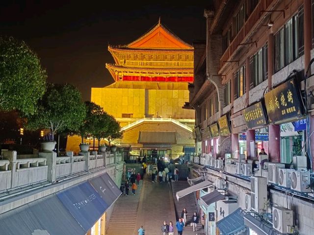 หอระฆังแห่งเมืองซีอาน (Bell Tower of Xian)