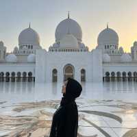 아부다비에서 꼭 가봐야 할 랜드마크! 🕌 셰이크 자이드 그랜드 모스크