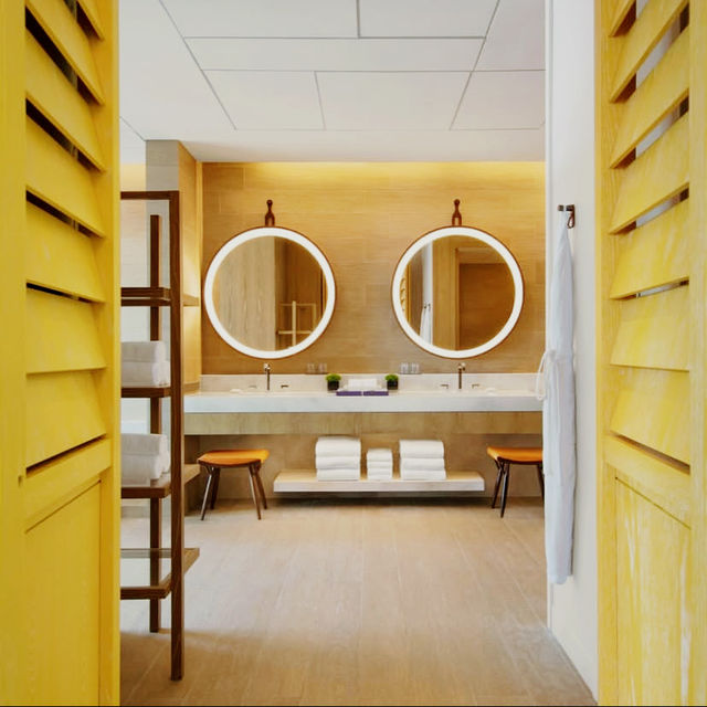 A Vibrant Urban Oasis Wrapped in Contemporary Elegance