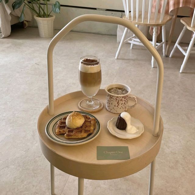 Chapter one Cafe