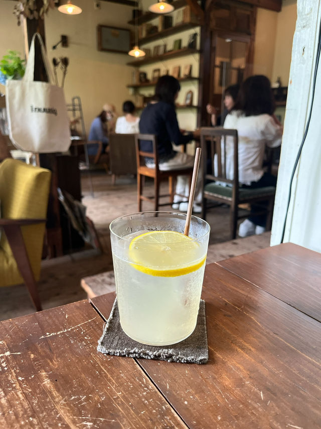 🪟【神奈川・北鎌倉 喫茶ミンカ】  路地の奥にひっそり佇む、時間が止まる静かな古民家喫茶