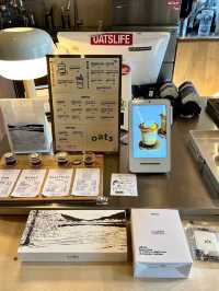 Oats Coffee: A Charming Café in a Seoul Townhouse