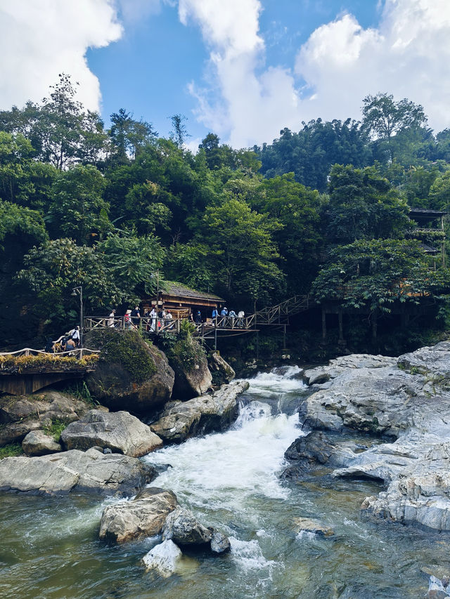 Wandering Through Cat Cat Village: Where Time Slows Down 🇻🇳