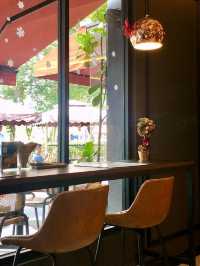 Black bixon cafe