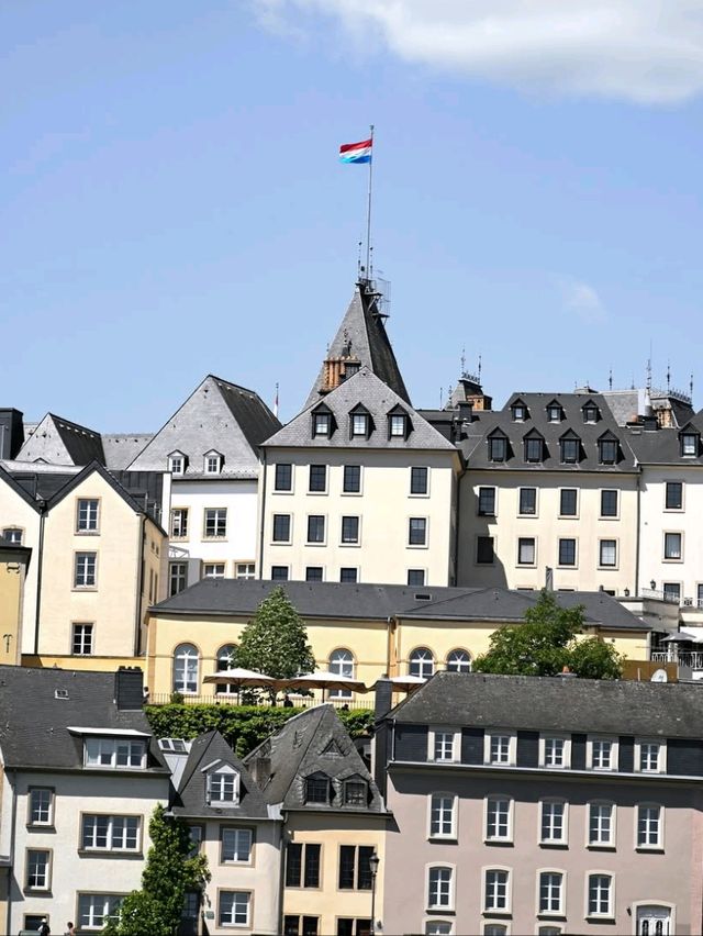 🇱🇺✨ Luxembourg on a Budget: Small Country, Big Adventures! 💶🎒