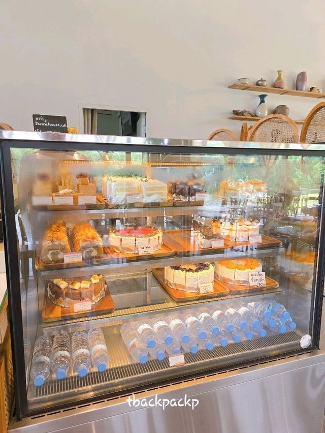 Cafe ที่บางแสน ฟีลเขาใหญ่ Serene House Cafe 🏡