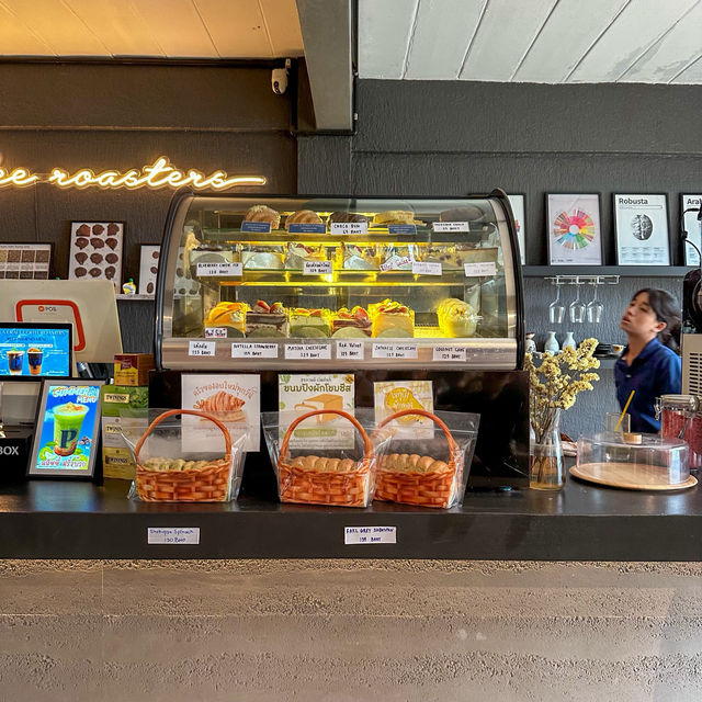 คาเฟ่วิวทะเล🧜‍♂️ Phala craft Coffee Roaster 