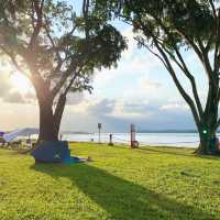 Breezy Escapes at Pasir Ris Beach 🇸🇬