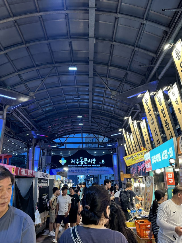 🔥美食控天堂！來濟州東門市場飽吃一圈才算來過🔥