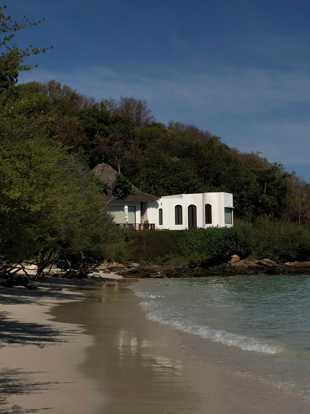 PARADEE RESORT 