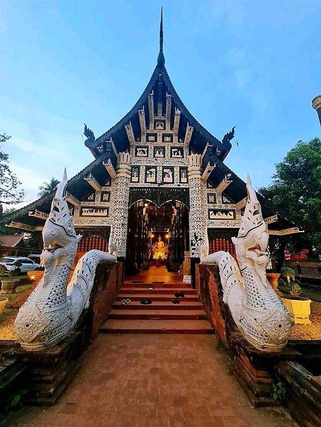 วัดโลกโมฬี เป็นวัดเก่าแก่แห่งหนึ่งในเชียงใหม่
