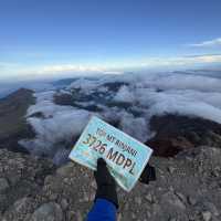 Rinjani in 5: Summit, Soak, and Snooze