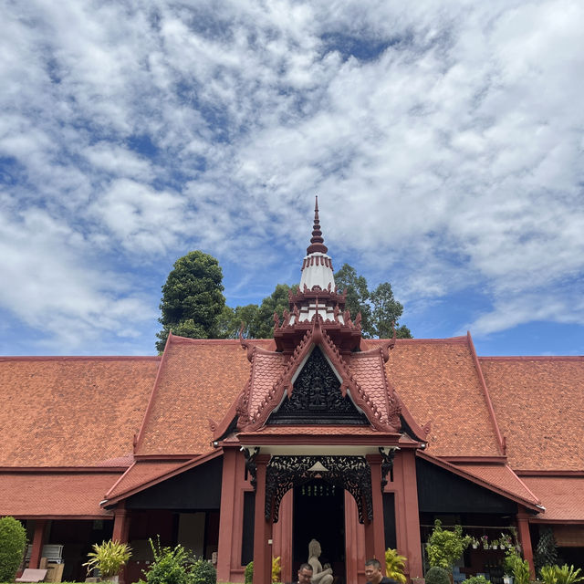 🏺 Where Gods Rest and History Speaks: The National Museum of Cambodia 🛕