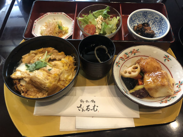 소고백화점 푸드코트 속 숨은 맛집, 산루무(SUNROOM) 🌿