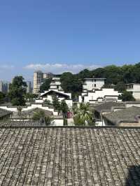 煙台山很適合慢悠悠走一天