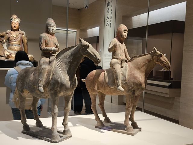 Step Into 6,000 Years of Chinese Art – Explore Shanghai Museum East