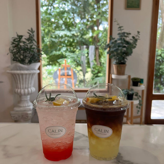 ☕🌿 Calin Cafe – คาเฟ่ลับกลางสวนในนครชัยศรี 