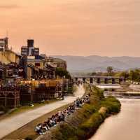 Summer Escape at Kamo River (鴨川), Kyoto: A Refreshing Urban Oasis