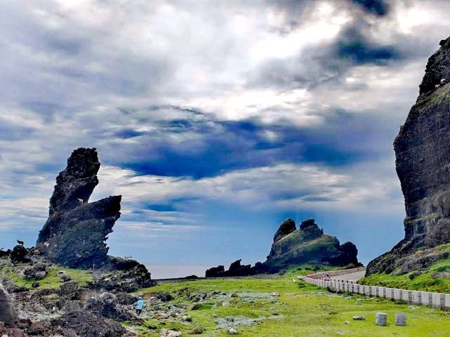 龍貓岩