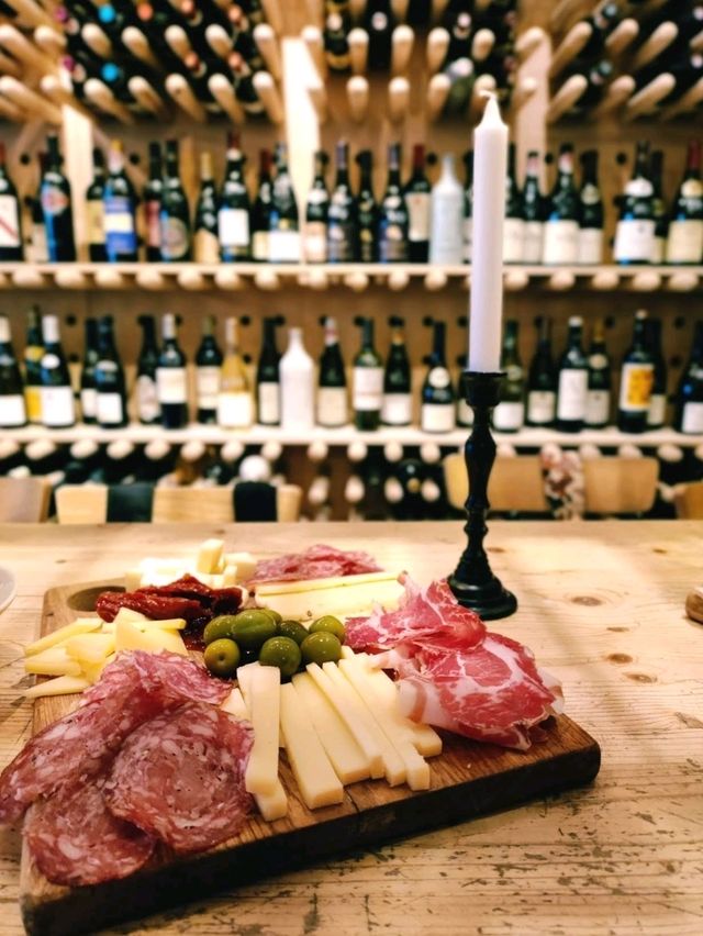 VINO Wines and More