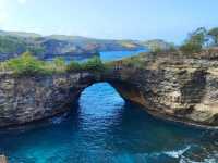 Nature’s Window to Paradise – Broken Beach Views