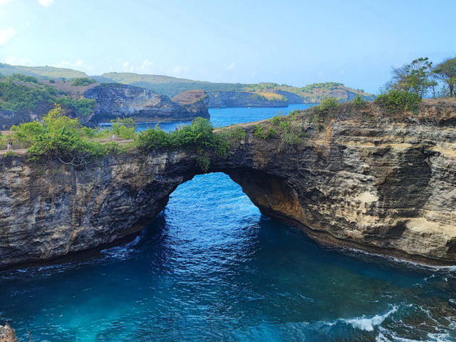 Nature’s Window to Paradise – Broken Beach Views