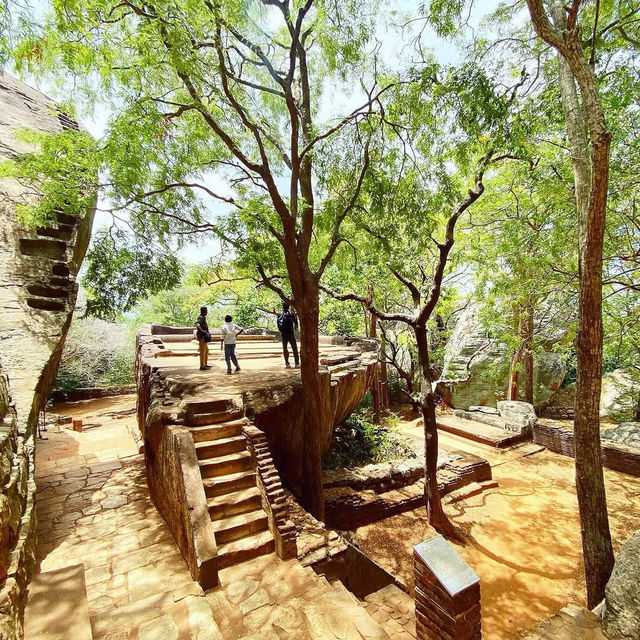 Discover the Ancient Wonder of Sigiriya