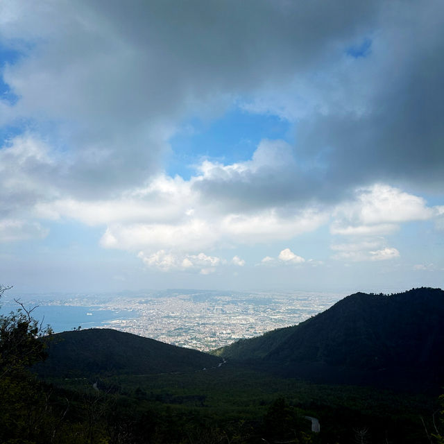 維蘇威火山：拿坡里地標的專業探秘之旅